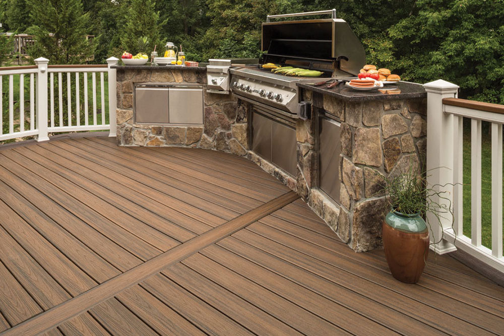Trex decking outdoor kitchen